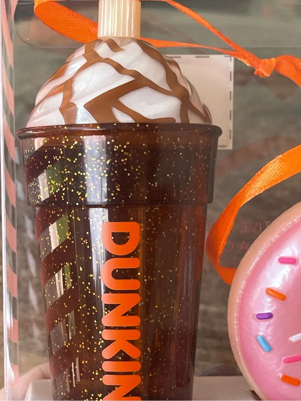 New DUNKIN HOLIDAY ORNAMENTS Gift Set of 3 - 2 cups & 1 Donut